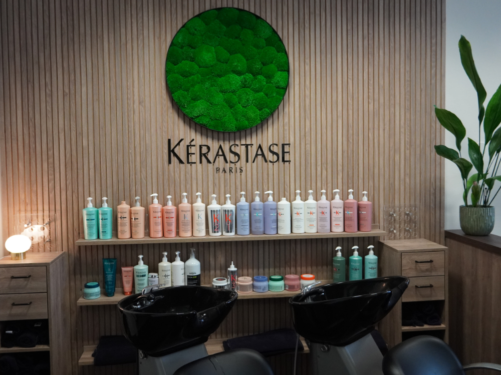 KERASTASE im HAARART 